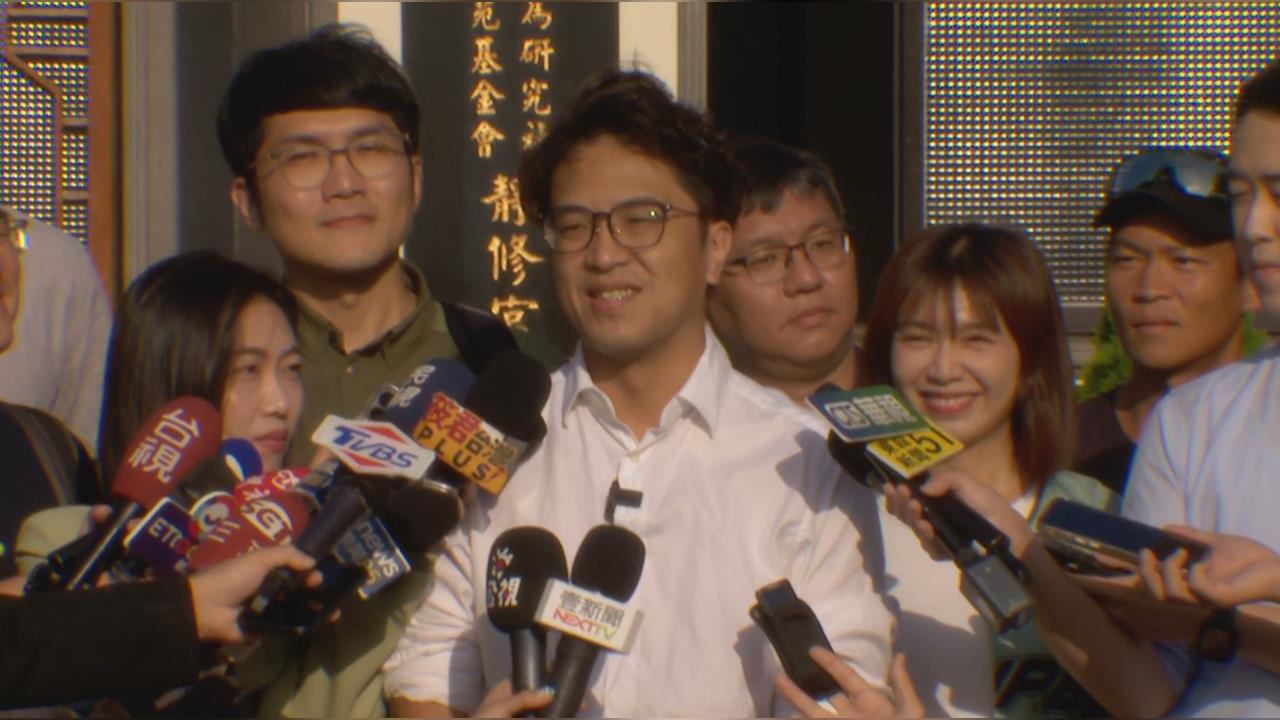 小水滴好心疼！沈伯洋半夜突微調清晨行程　原因竟是...
