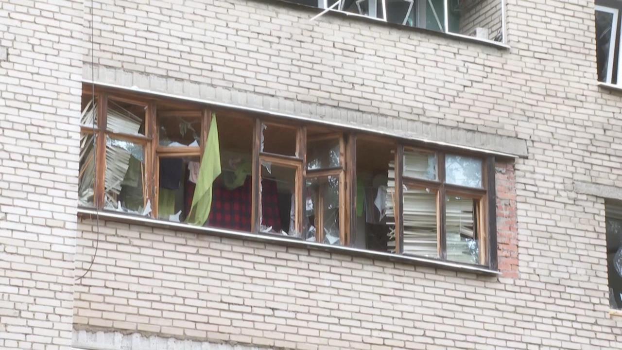 俄軍猛轟蘇米　民眾抱頭驚恐逃命　澤倫斯基赴法談防空計畫