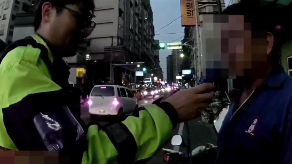 又是你！　酒駕被警扣車　男騎車上路半小時內又被抓