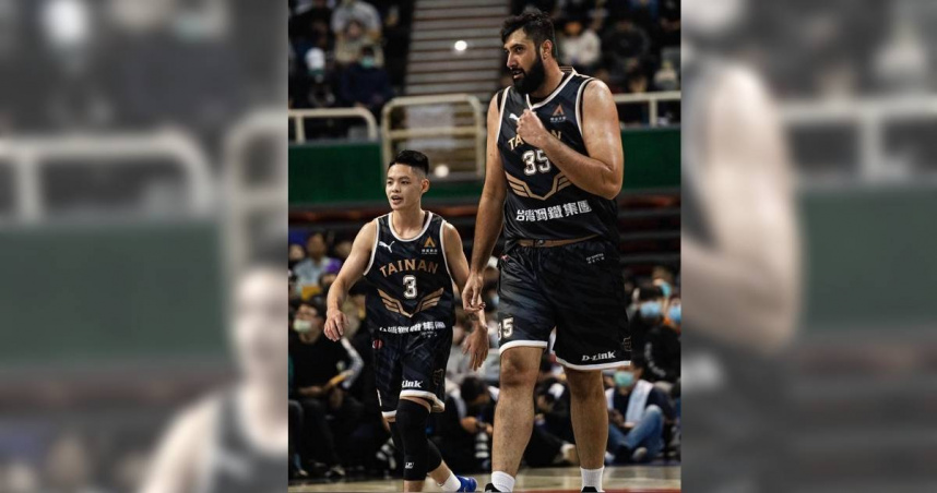 受傷復健卻被炒！「印度姚明」布拉狀告台鋼獵鷹勝訴　資方須賠千萬薪水