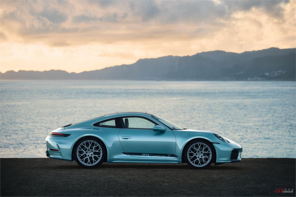台灣保時捷與 Sonderwunsch 聯手推 911 Carrera T「Formosa」致敬台灣山海美景