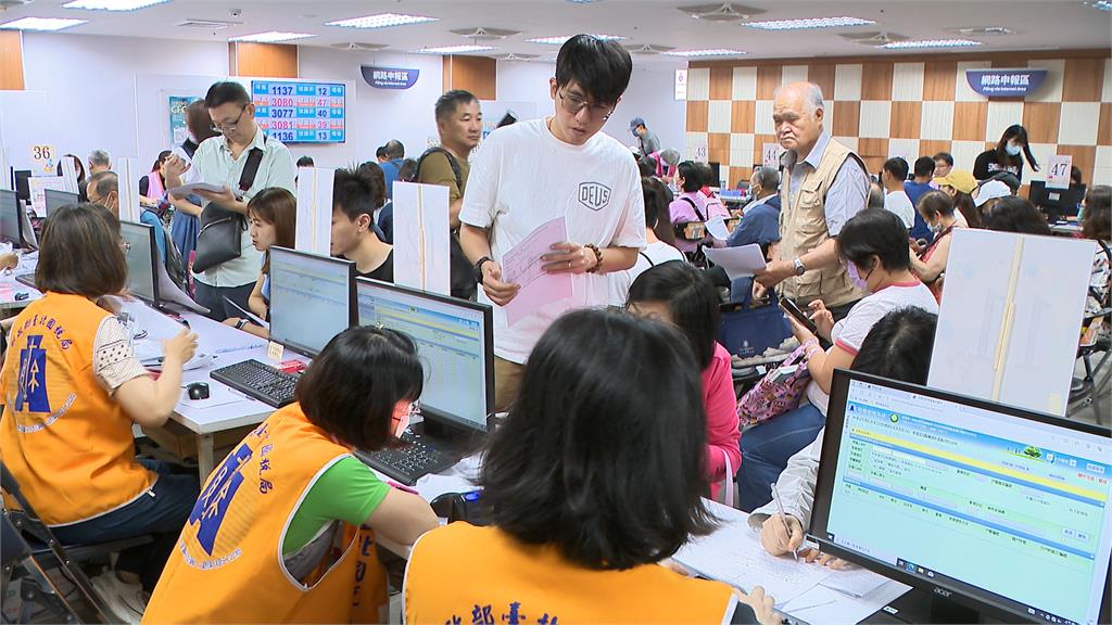 快新聞／對等關稅衝擊！財政部宣布　所得稅申報截止期限「延後1個月」