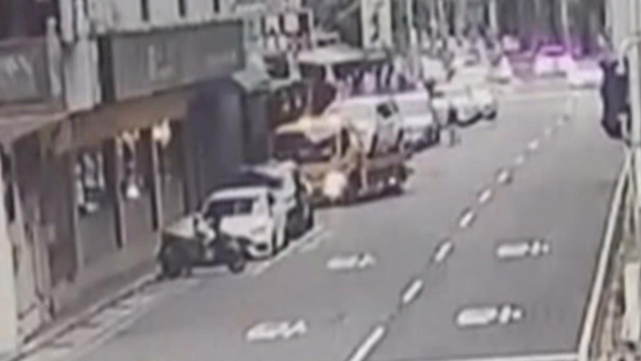 過年大敲竹槓? 烏來拋錨拖車下山到新店"開價近十萬"