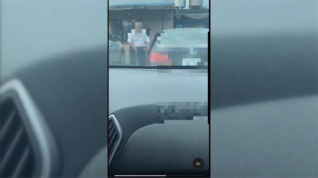 屏東阿伯疑中風「走路發抖」進駕駛座　目擊者：這樣怎麼開車？