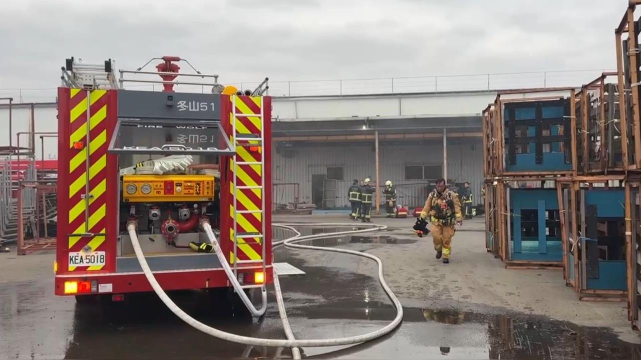 快新聞/最新!宜蘭1工廠宿舍清晨起火 床鋪「只剩骨架」畫面曝光