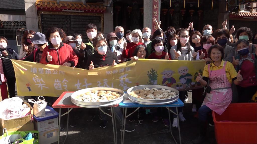老貨車就是家！　饅頭夫妻檔環島送愛心饅頭