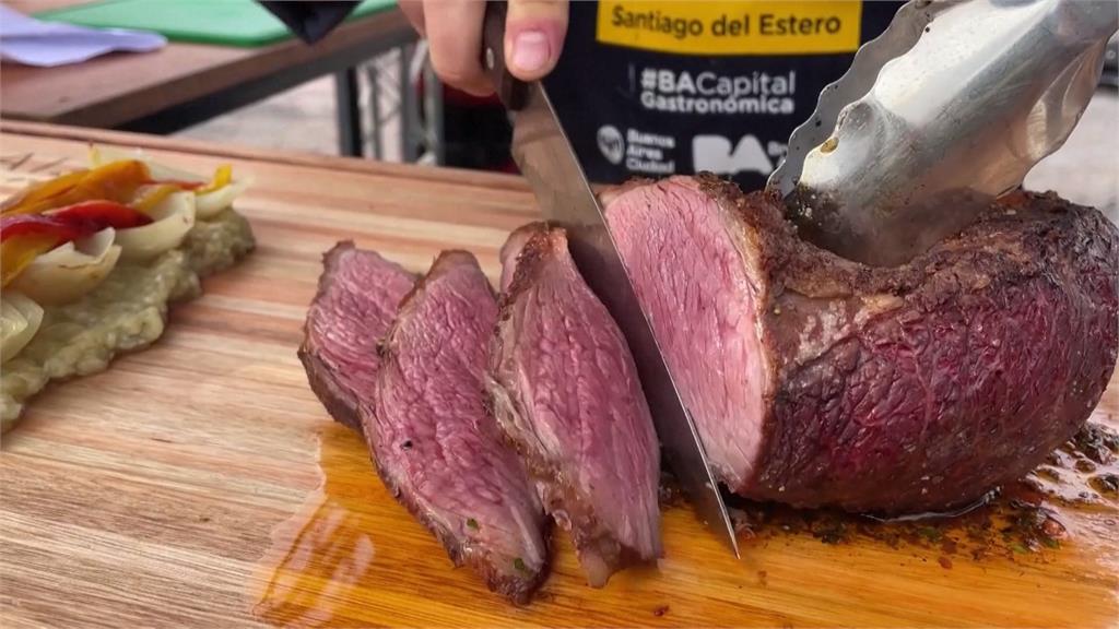 都是肉！阿根廷BBQ錦標賽　24位大廚一較高下