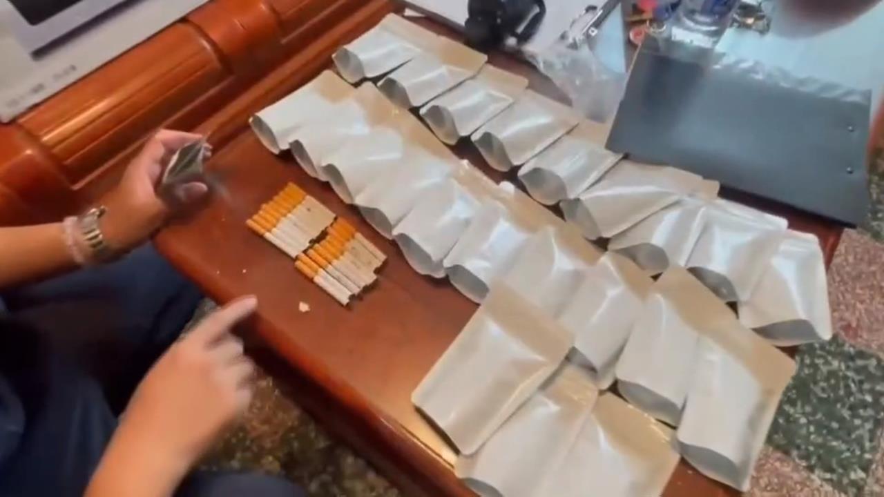 一條龍製毒廠藏民宅！　查獲6千支彩虹菸原料
