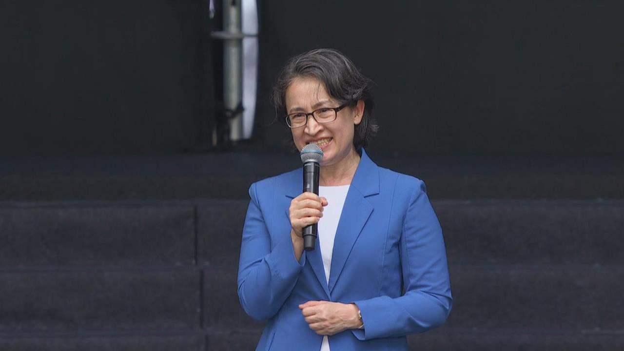 快新聞／前1秒大讚沈伯洋！蕭美琴突喊「但我不投他」　下1句曝真相全場笑翻