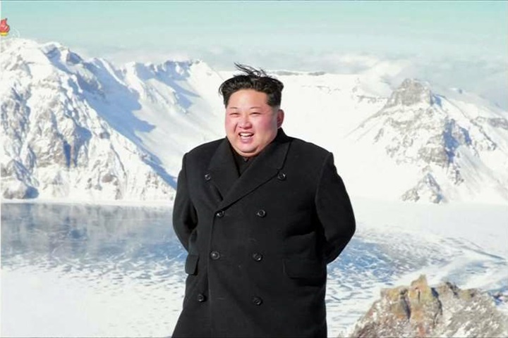 金正恩登白頭山 稱已完成核戰力歷史大業