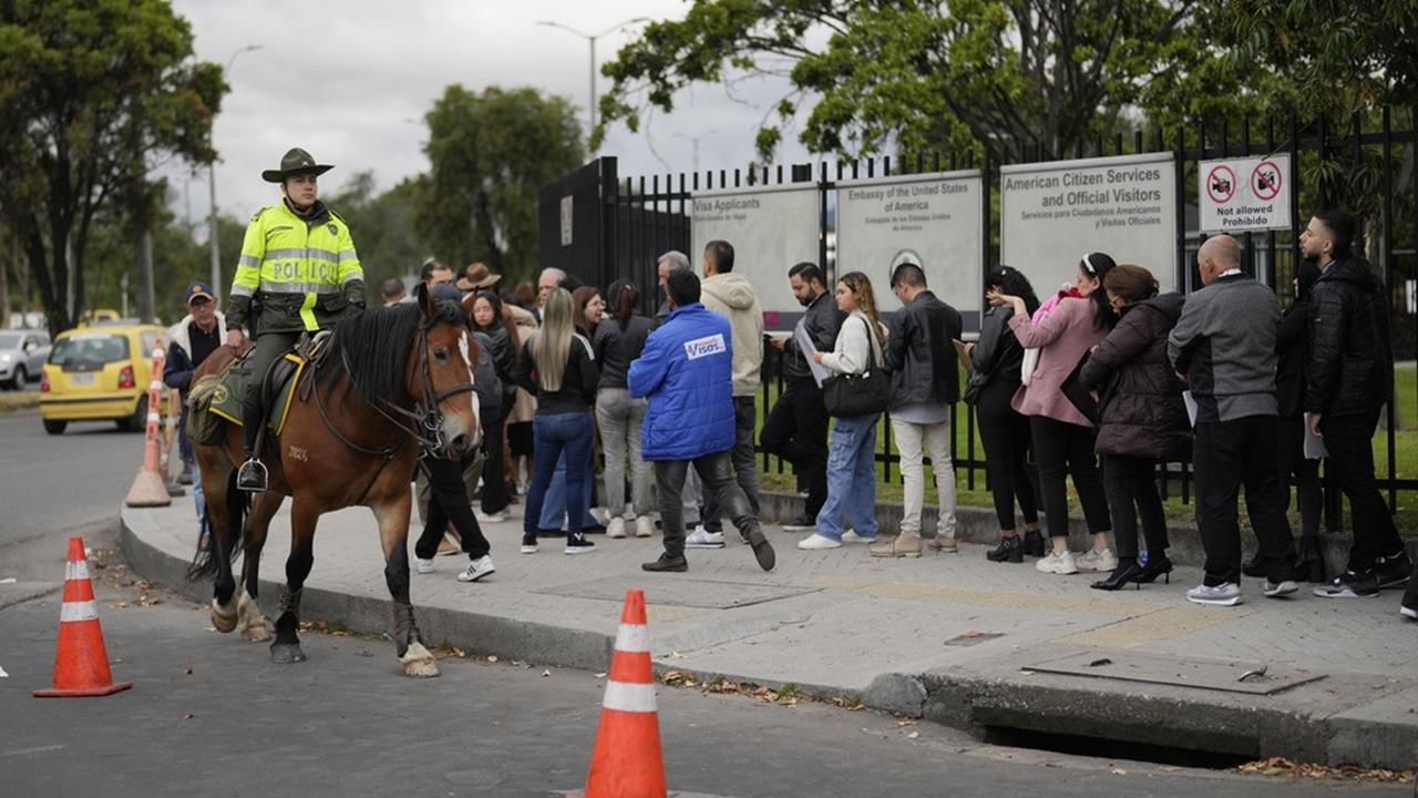 快新聞／留美注意！川普上台1年「撤銷十萬份簽證」　外國人講「這些話」恐遭驅逐出境