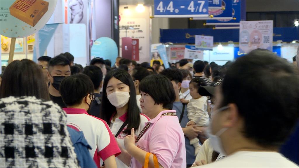 台北國際婦幼展登場　豪華彌月禮有松露牛排、AI也能顧小孩