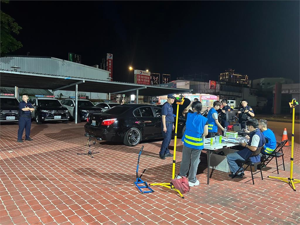龍潭警「靜桃專案」出擊嚴打噪音車 一晚祭出13張罰單