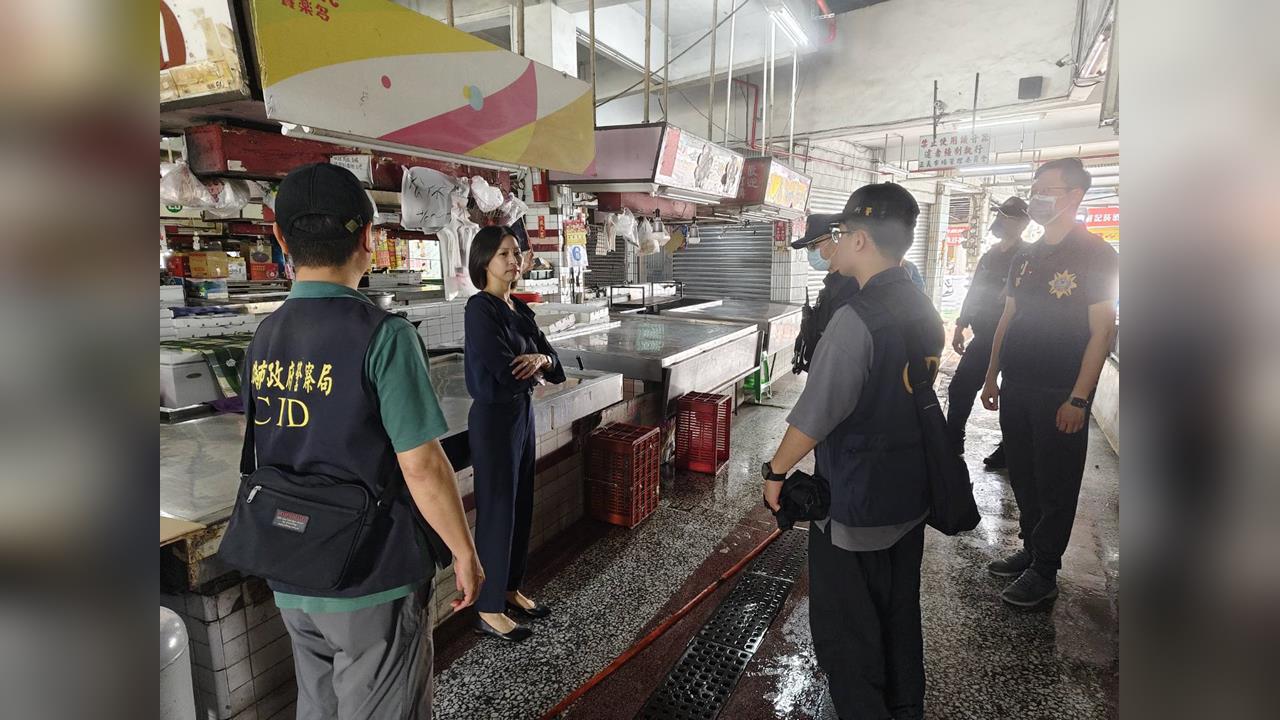 快新聞／134人中鏢！高雄春捲攤商慘了　「被抓包2動作」雄檢出手調查