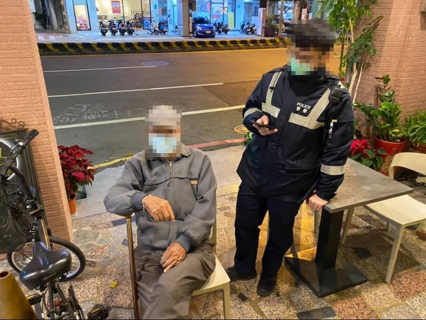 台南殺警2死／27歲曹瑞傑「暖舉曝光」　寒冬助95歲老翁找回家屬
