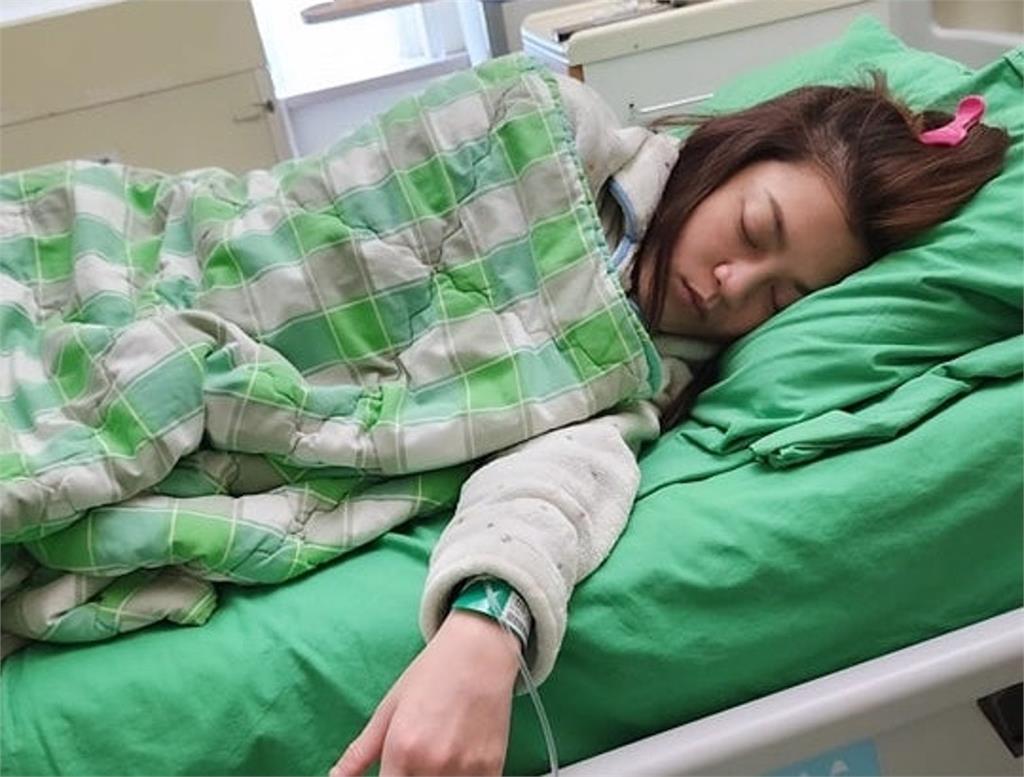 35歲葉欣眉直腸驚見腫瘤！開刀住院5天　曝病況：定期健檢救了我