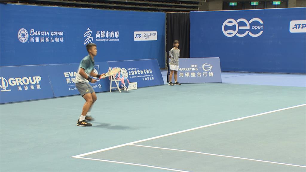海碩盃男網會內賽首日 台將力戰日本選手