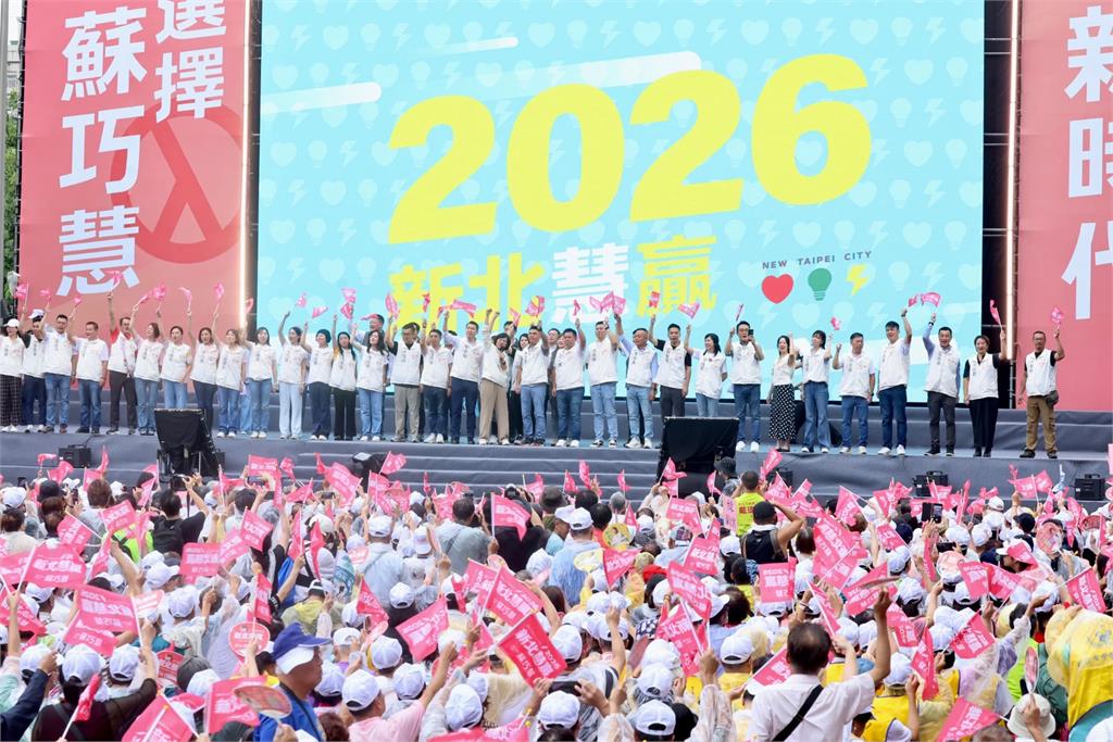 蘇巧慧破萬人造勢「天都亮了」　曝800天前落後到600天前追平民調