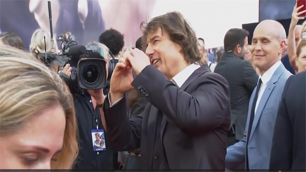 阿湯哥和福伯新片登場 倫敦和柏林首映吸睛