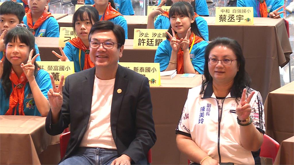 親授環保觀念　劉和然化身老師教「環保最後一課」