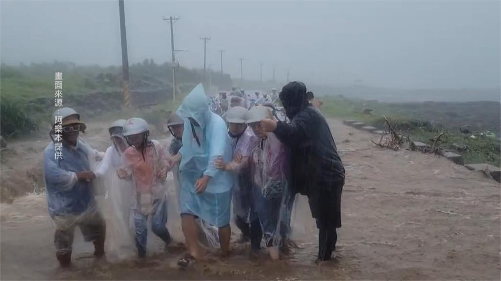 鋒面發威雨彈炸全台　週五另一波鋒面報到伴隨雷擊、強陣風