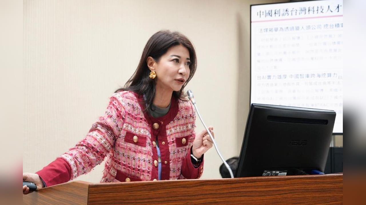 快新聞／國民黨大翻車！驚爆政府「對菲律賓割讓主權」交換1事　真相出爐臉超腫
