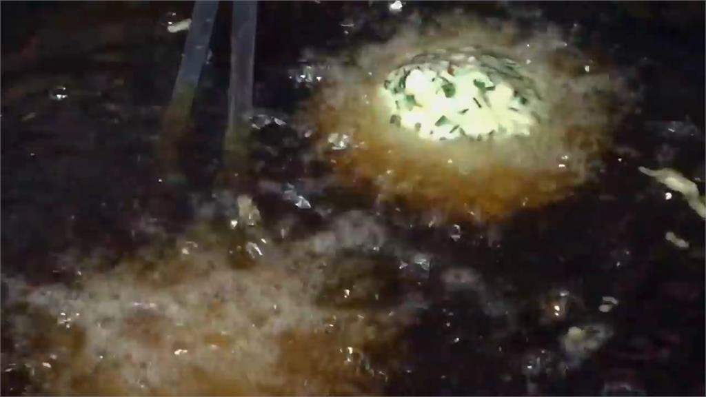 台灣趴趴走／雲林西螺鮮炸蚵嗲！從「磨漿製嗲皮」開始！極致現點現做！