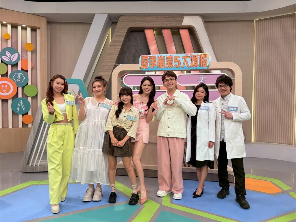 「白色口罩傷害視力」是真假？《醫學大聯盟》醫師專業解答