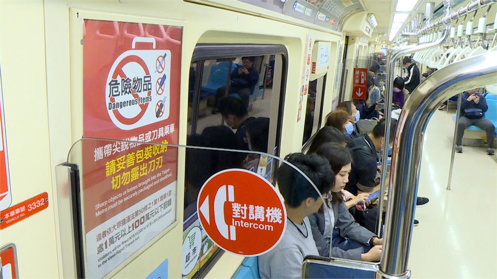 北捷怪象多擠爆門口「下車像闖關」?激怒「捷客」狂怒喊:在趕投胎…