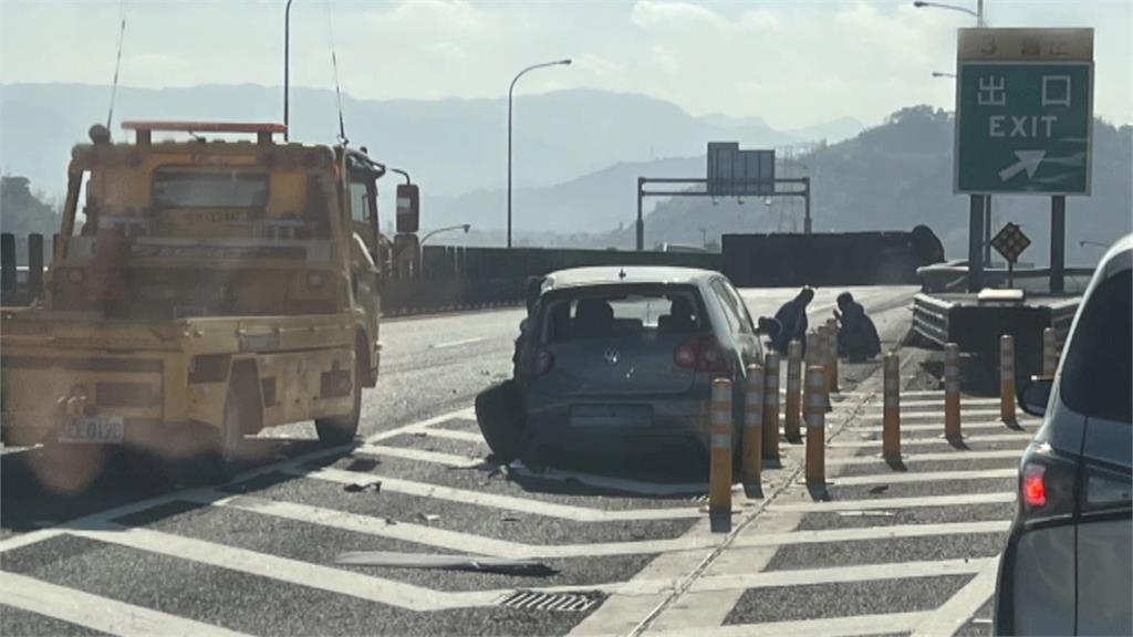 慘！車故障停國6槽化線 女駕駛下車查看慘遭撞飛不治 民視新聞網 2585