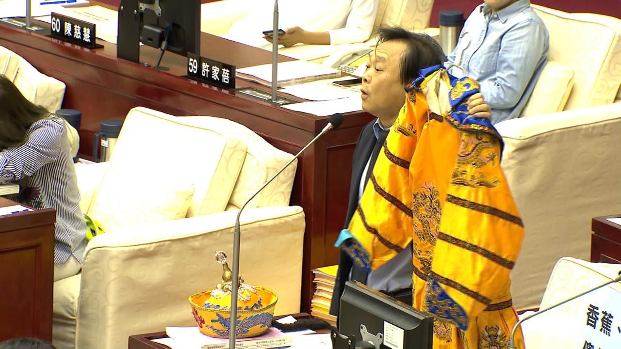 質詢柯文哲片段中國社群爆紅 王世堅:網路世界實在太神奇