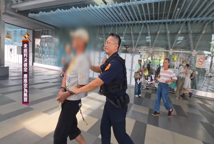 又到基隆車站撒野！　街友「咆哮潑粥」被壓制上銬