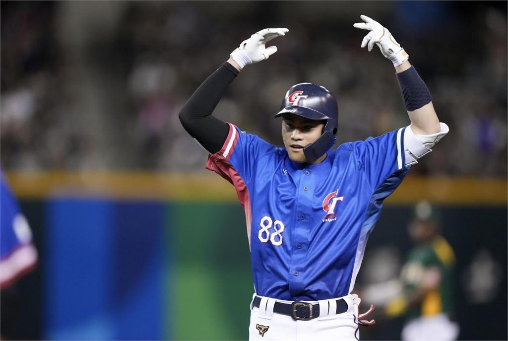 經典賽(影)／MLB官方也驚艷！「宋88」宋晟睿跑出台灣經典賽史上首支場內全壘打