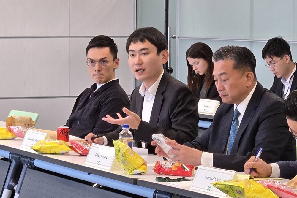 譴責罷免領銜人著納粹服飾亮相　陳冠廷：嚴重傷害國家形象