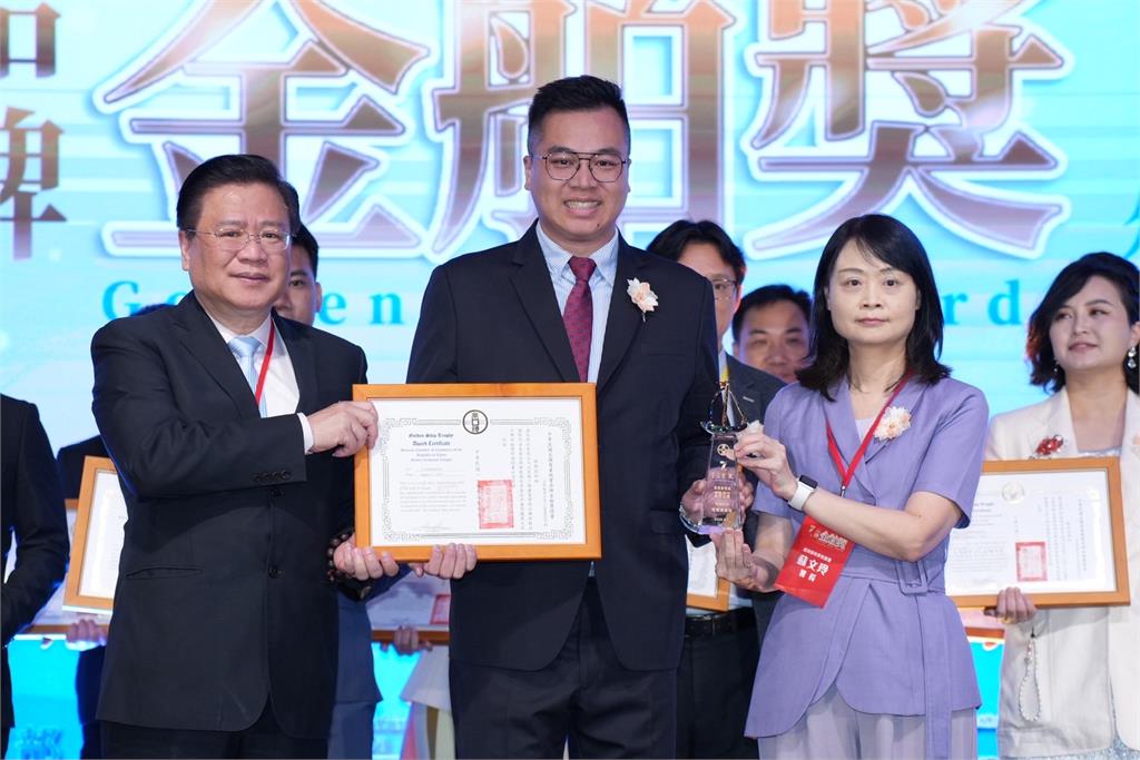 品牌金舶獎表揚隱形冠軍　許舒博：不以規模論高下、助中小企業發光