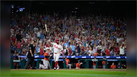 MLB(影)／「洗碗伯」炸裂滿貫砲！44轟獨居大聯盟全壘打王　生涯第10發大滿貫