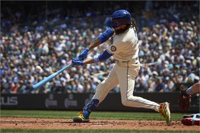 MLB(影)／第一次當老爸過父親節　水手強棒轟出滿貫砲留念