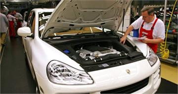 不甩川普關稅政策澄清謠言　保時捷：汽車組裝作業不會轉到美國