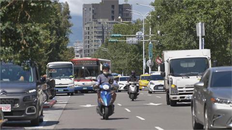 研發AI自駕車問世 盼能讓視障者開車上路