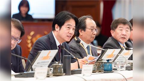 總統賴清德（中）今年三月主持健康台灣推動委員會第7次委員會議。（圖／取自Flickr；作者總統府）