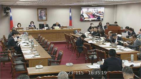 快新聞／27日軍購案完成協商？媒體爆「韓國瑜要藍委排開行程」　準備「當晚就闖關」