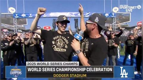 MLB(影)/蛤!壽星還要跳舞喔!佐佐木朗希被羅哈斯拖上台「尬舞」慶生球迷笑翻