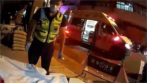 裸男闖台中夜市砸攤！　被盤查「突唸佛經」下場曝