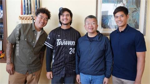 經典賽倒數！　「龍哥」左手肘受傷　蔡其昌透露傷勢狀況