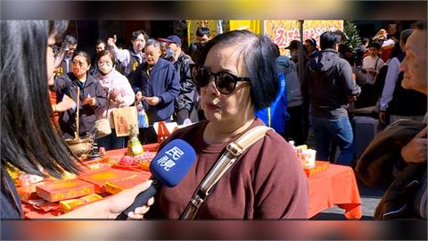 快新聞／春節高鐵自由座插隊惹議！牙醫男遭罵偷刪柯文哲追蹤　民眾痛斥小草沒擔當