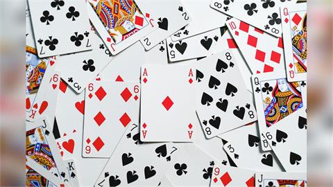 新北淡水棋牌社涉暗藏賭博　警埋伏逮大學生賭客