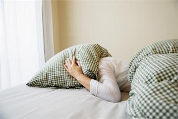 睡覺時地震來臨怎麼躲？消防署曝3大重點