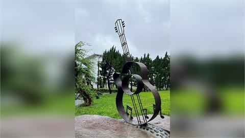 快新聞/淡江75校慶遇上民歌50 「唱自己的歌」策展、對談 串起跨世代青春記憶