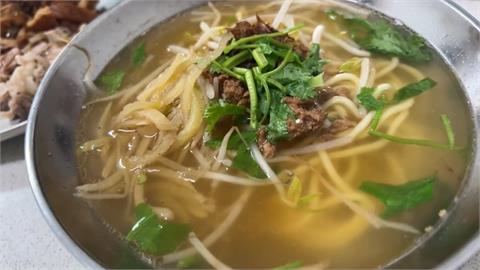 台灣趴趴走／好吃「摵仔麵」　老饕為它３２０公里長征！吃了會「眉開眼笑」！