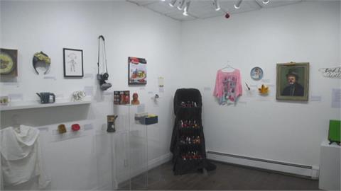 不要的禮物變身藝術！　多倫多爛禮物博物館開幕